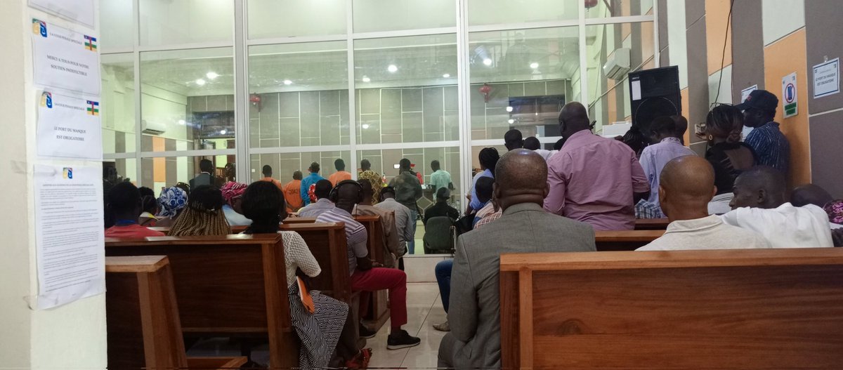 Le dernier verdict de la CPS dans l'affaire crime de masse de Koundjili et Lemouna est connu depuis ce jeudi. La chambre d'appel a condamné Issa Sallet Adoum d'une peine de 30 ans, Mahamat Tahir et Ousmane Yahouba condamnés à 20 ans de prison. <a href="/RadioGuira/">Radio Guira</a> <a href="/UN_CAR/">MINUSCA</a> <a href="/EliseKeppler/">Elise Keppler</a>