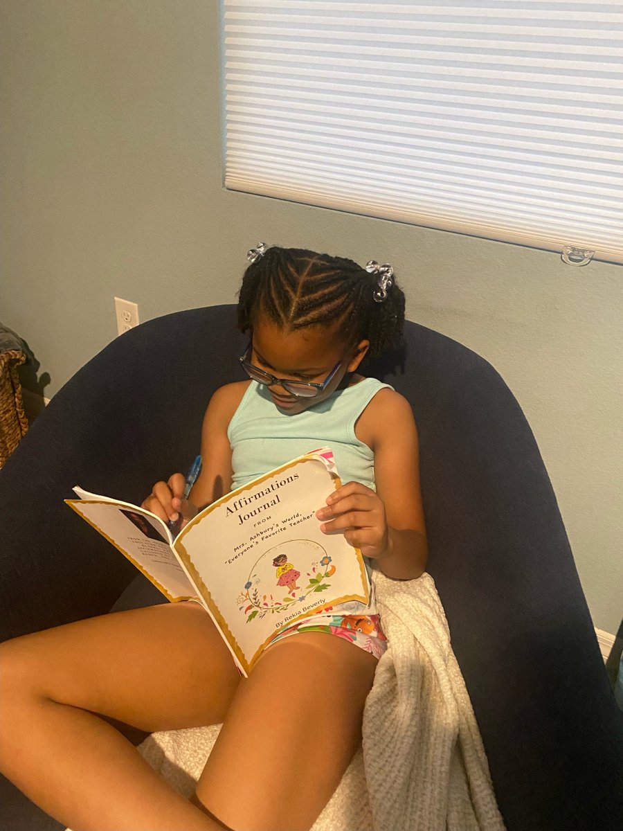 MrsAshburysWorl's tweet photo. It’s take a 👀 look #Thursday! Check out this #scholar reflecting in the #mrsashburysworld #affirmations journal. 

https://t.co/lZbfZoAnxl

#speaklife #IamBold  #authorrekiabeverly
#mrsashbury https://t.co/1YK0TOYK3Y