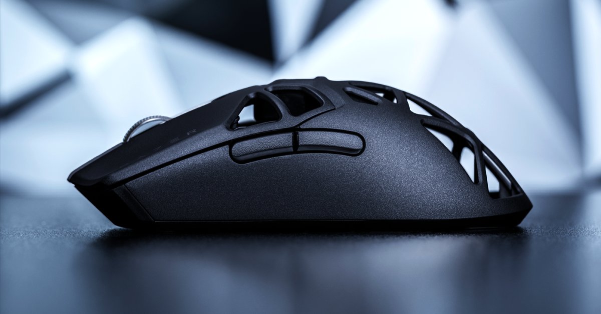 Your window to own the Razer Viper Mini Signature Edition draws near once again. Stay on top of the latest drop happening on 22 Jul. Available on Razer.com (7AM PDT) and at all RazerStores (local opening time). Sign up now to save the date: rzr.to/viper-mini-sig…