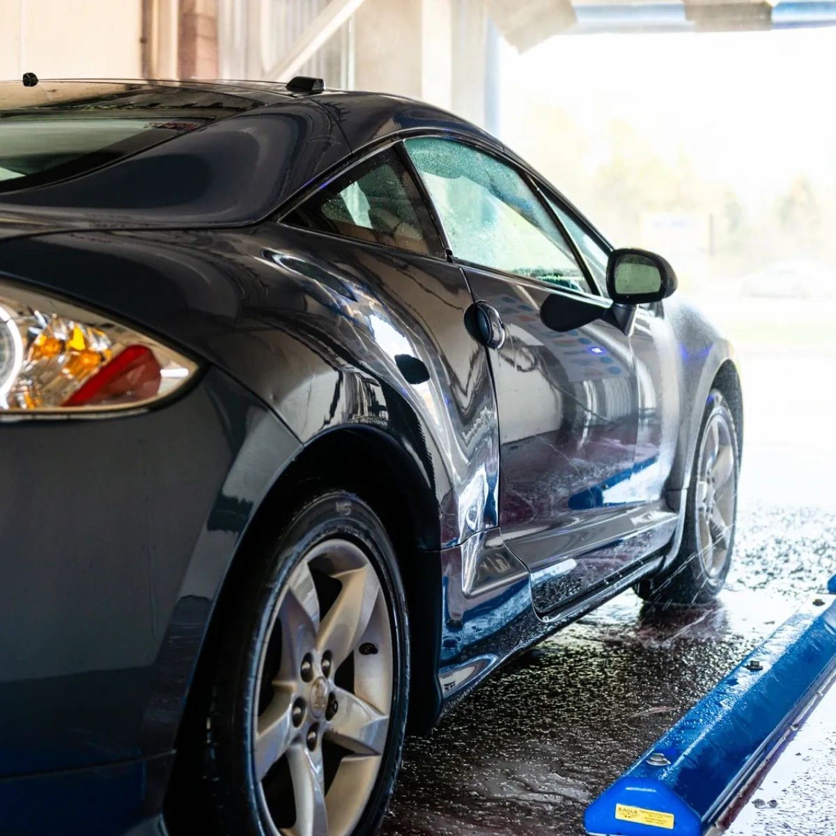 Start your day off right with a freshly-washed car! 🌤️ Our self-service bays and automated tunnel are the perfect way to make your vehicle look like new. #SpeediCarWash #CarWash #Spanaway #CleanCar #vacuum