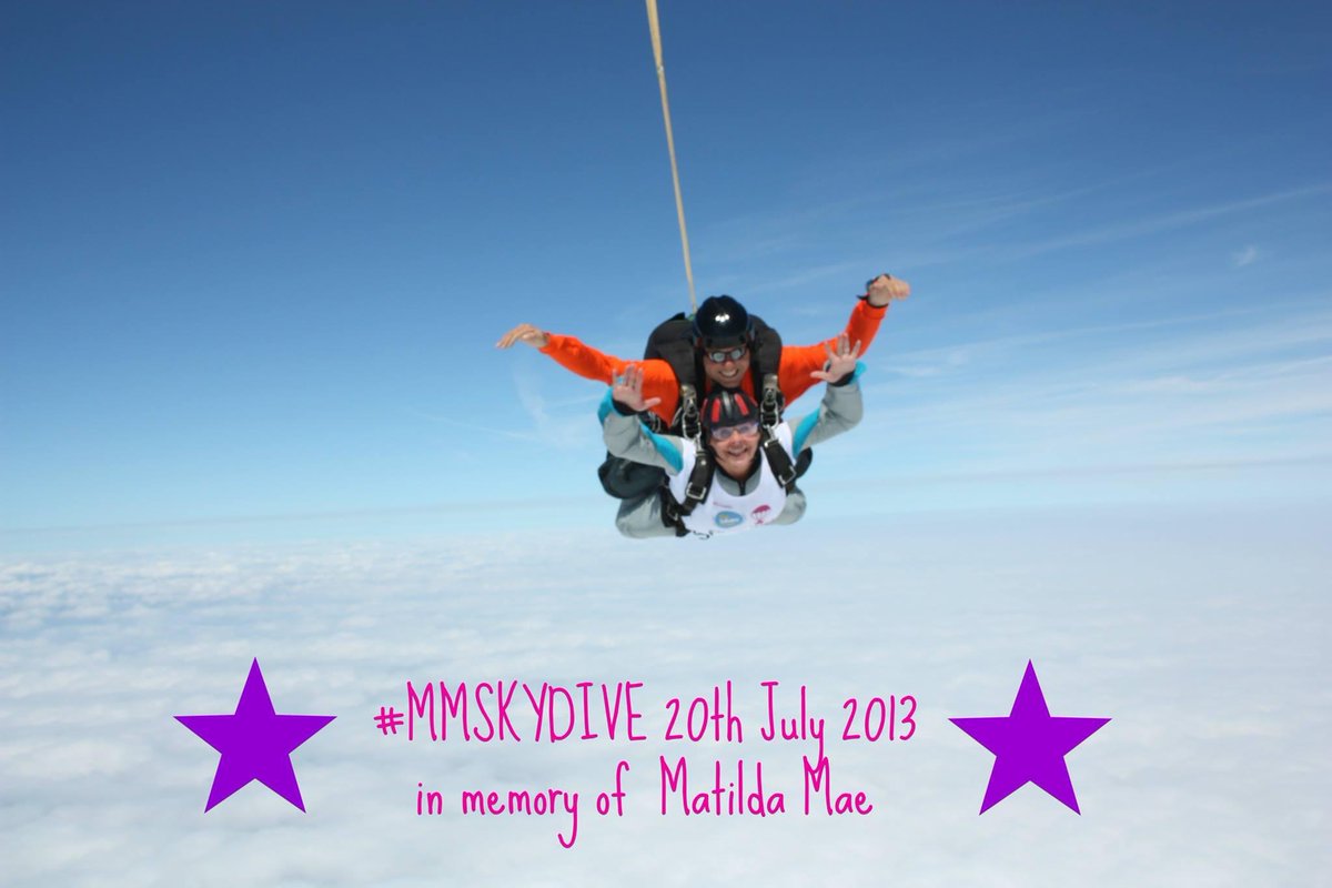 MichelleLBuchan's tweet photo. Wow, my first skydive was ten years ago today. 🥰 @Edspire 🫶🏼 Always remembering #matildamae https://t.co/Q6tN6DpiPn