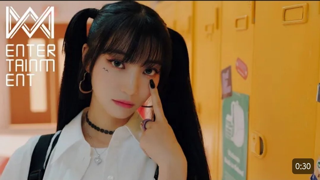 tteokbab's tweet photo. 썸네일부터 미쳤어요 https://t.co/PnGllDMhoI