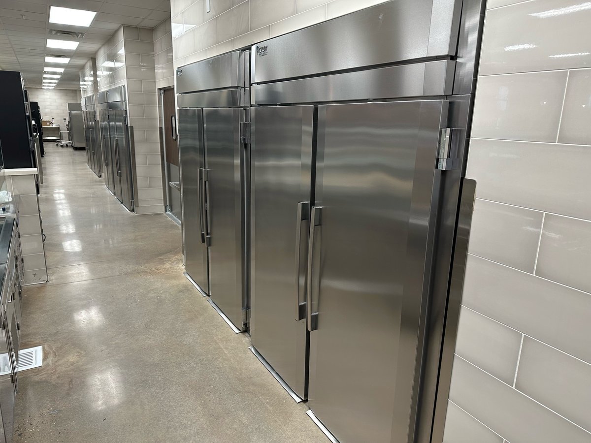 Victory_Ref_USA's tweet image. New installation of Victory Refrigeration Ultraspec line at a new charter school in Florida

#VictoryRefrigeration #Ultraspec #aligroupfs
