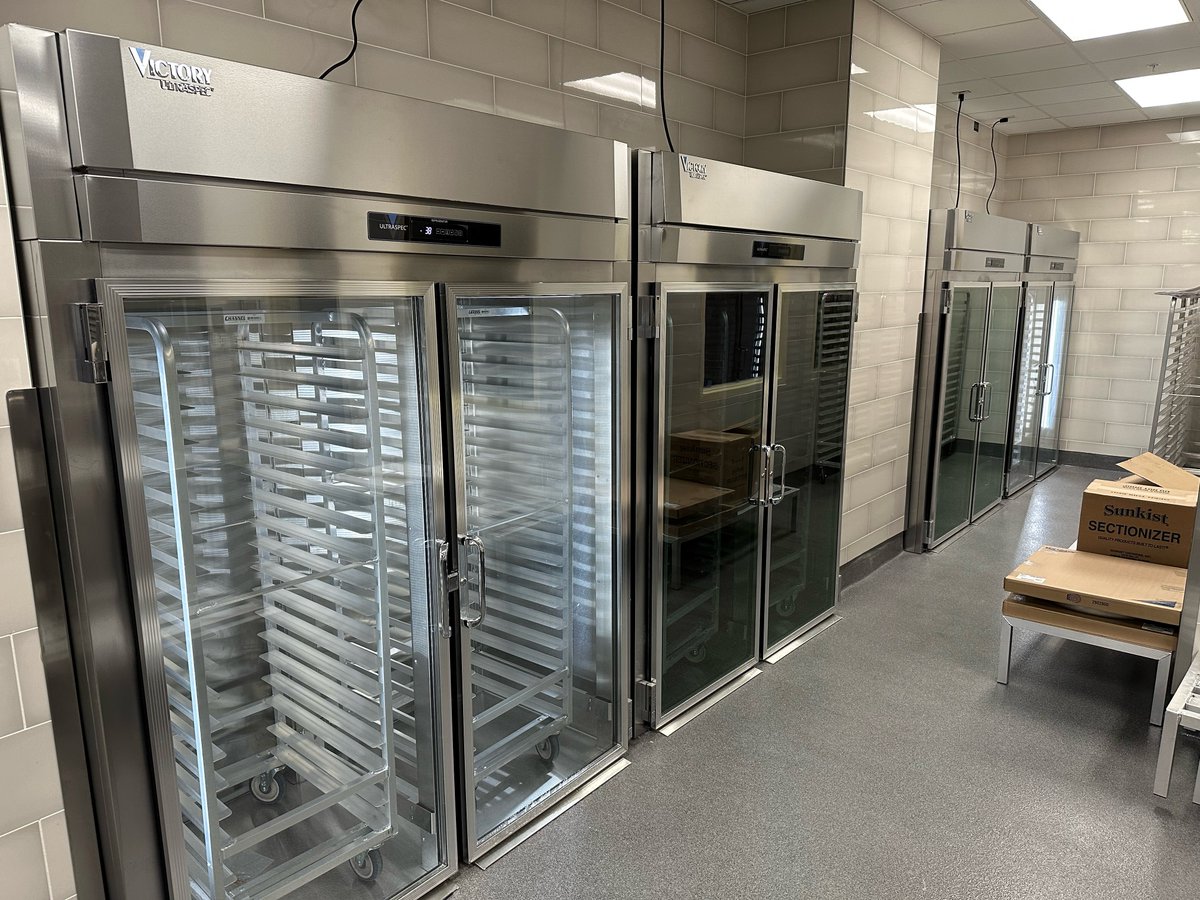 Victory_Ref_USA's tweet image. New installation of Victory Refrigeration Ultraspec line at a new charter school in Florida

#VictoryRefrigeration #Ultraspec #aligroupfs