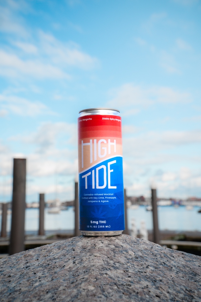 hightidedrinks's tweet photo. Does it get better than a HighTide on a sunny day? According to our experts... it does not 😎🍹 #hightide
-⁠
-⁠
#infusedbeverage #infusedbeverages #margarita #margaritas #beverage #boston https://t.co/ex9YDarEZN