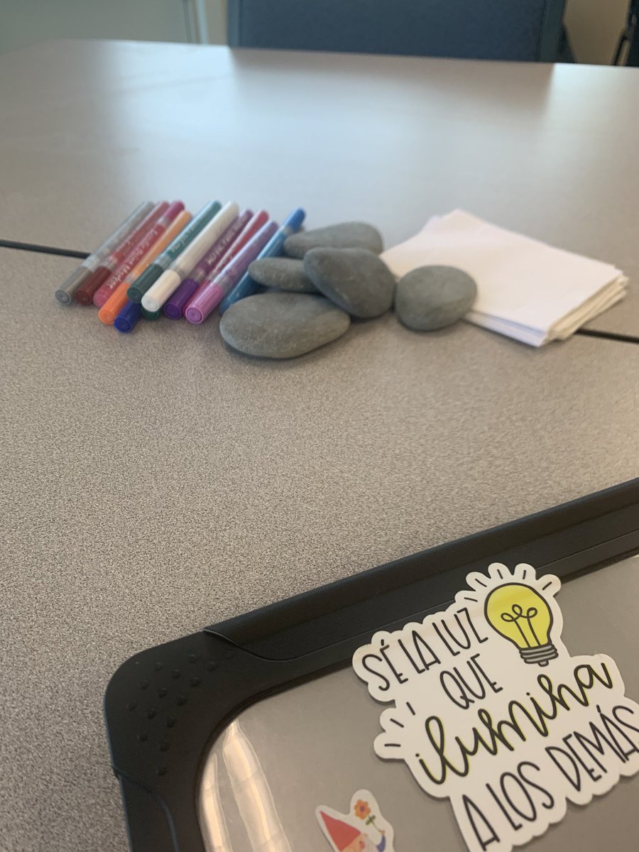 EJuskiewicz's tweet photo. 10 minutes in and Ive already got ideas. Ice makers not Ice breakers! #EmpowerCon @IL_Resource_Ctr https://t.co/NCDf2heOJ7