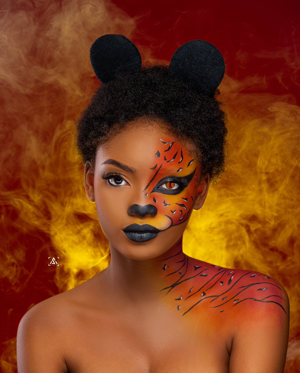 AhmadinaSaliou_'s tweet photo. Shooting artistic makeup 💄🎨🔥
Cp📸 @AhmadinaSaliou_ https://t.co/lFvahQXYOg