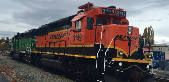 BellCold_'s tweet image. 🚂 We partner with BNSF Railway to efficiently transport food products to and from our facilities, so you can get the freshest and highest quality products possible.

#BCS #coldstorage #railservice #freshfood #qualityproducts