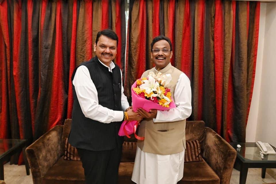SKhambayateBJP's tweet photo. आमचे मार्गदर्शक भारतीय जनता पक्षाचे नेते राष्ट्रीयसरचिटणीस मा. श्री विनोदजी तावडे साहेब यांना वाढदिवसाच्या हार्दिक शुभेच्या @TawdeVinod
#VinodTawde #HappyBirthday #devendrafadnwis #narendramodi_primeminister @Dev_Fadnavis https://t.co/pcc8g7ABCG