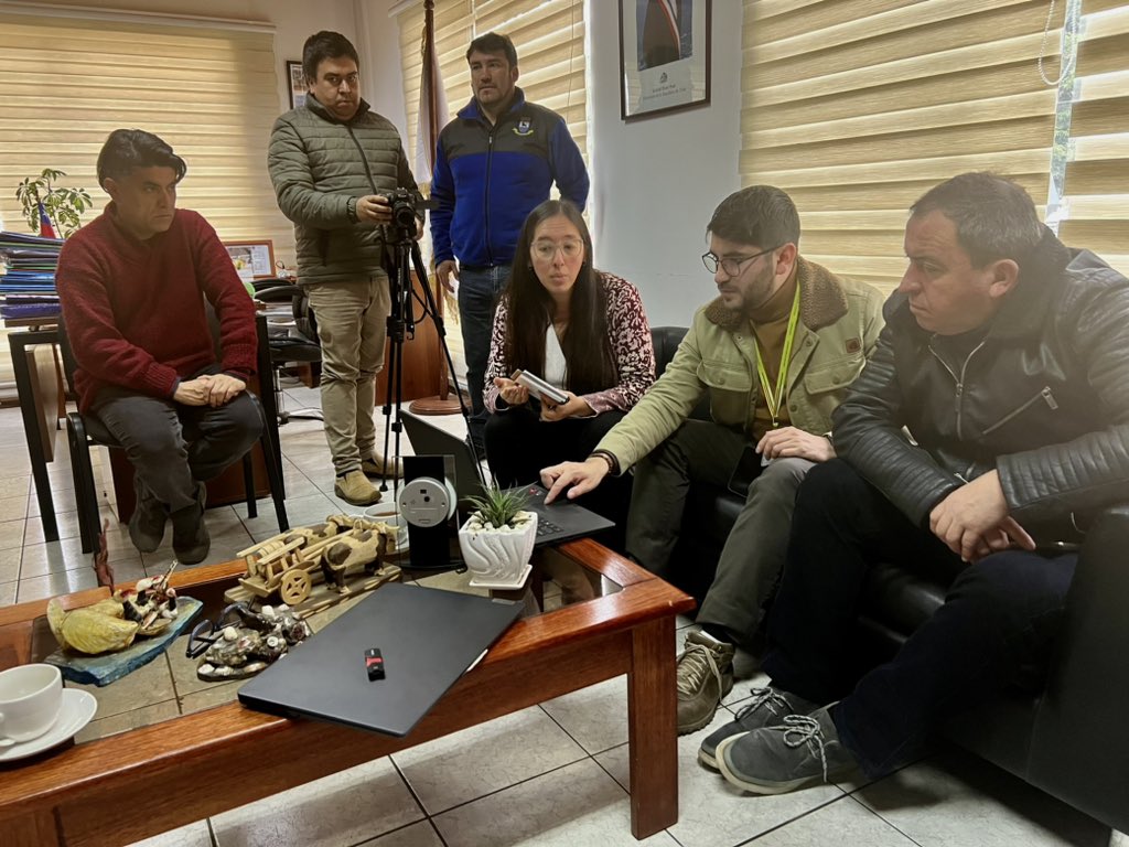 mmanuble's tweet photo. ♻️Hasta #SanNicolás y #Cobquecura nos trasladamos para presentar propuestas de Plantas de Compostaje, buscando reducir las emisiones de metano mediante la valorizacion de residuos orgánicos, en el marco del Programa
"Reciclo Orgánicos Latinoamérica y el Caribe". https://t.co/ZFUlmBaF7t