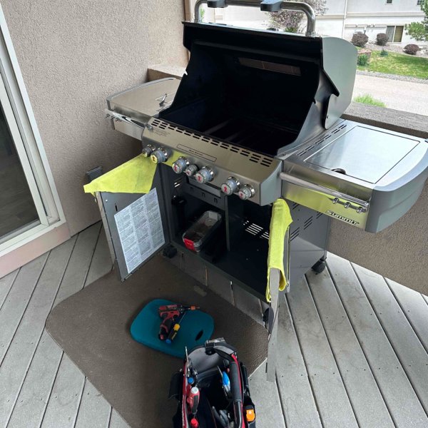 DAppliancePros's tweet photo. Save yourself the frustration and danger of DIY appliance repairs. Our skilled team understands the complexities of different appliances and can tackle repairs effectively. Contact us for expert assistance today! https://t.co/EMS4Wo3qLq
