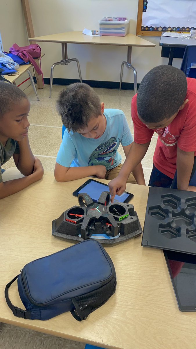 StampCampCG23's tweet photo. When it comes to the Drones, Ms. Stroud is not new to this she is true to this! These Stamptastic Canpers worked together as a team under Ms. Strouds great guidance to complete the programming for their drone! @Title1_PGCPS @MillardHouseII #STAMPCAMP #ClintonGrove https://t.co/l5R1YDhDrM