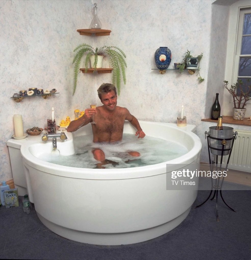 Where can you add the most value in your home ? ... hmmm a jacuzzi bath you say ..? 🤣 Happy 60th @TVMartinRoberts my old Telly Hubby - Have a fabulous day 🎂🥳 Looking good! 😉