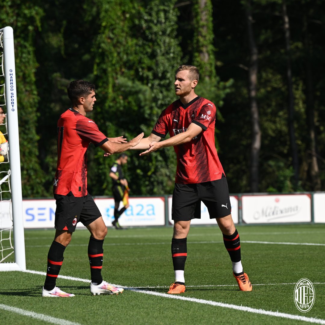 acmilan's tweet photo. Combining for our first goal of 23/24 🤩

#SempreMilan #ACMPreseason #MilanLumezzane https://t.co/g5301JWBcB