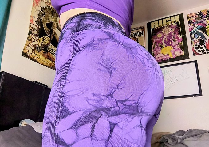 Pawg 💜🍑 https://t.co/IFs7AdbN9H