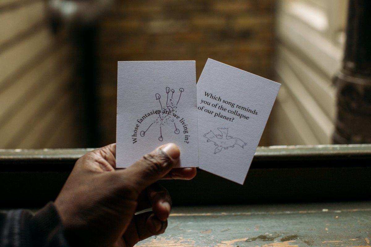 HeartofGlass tweet media