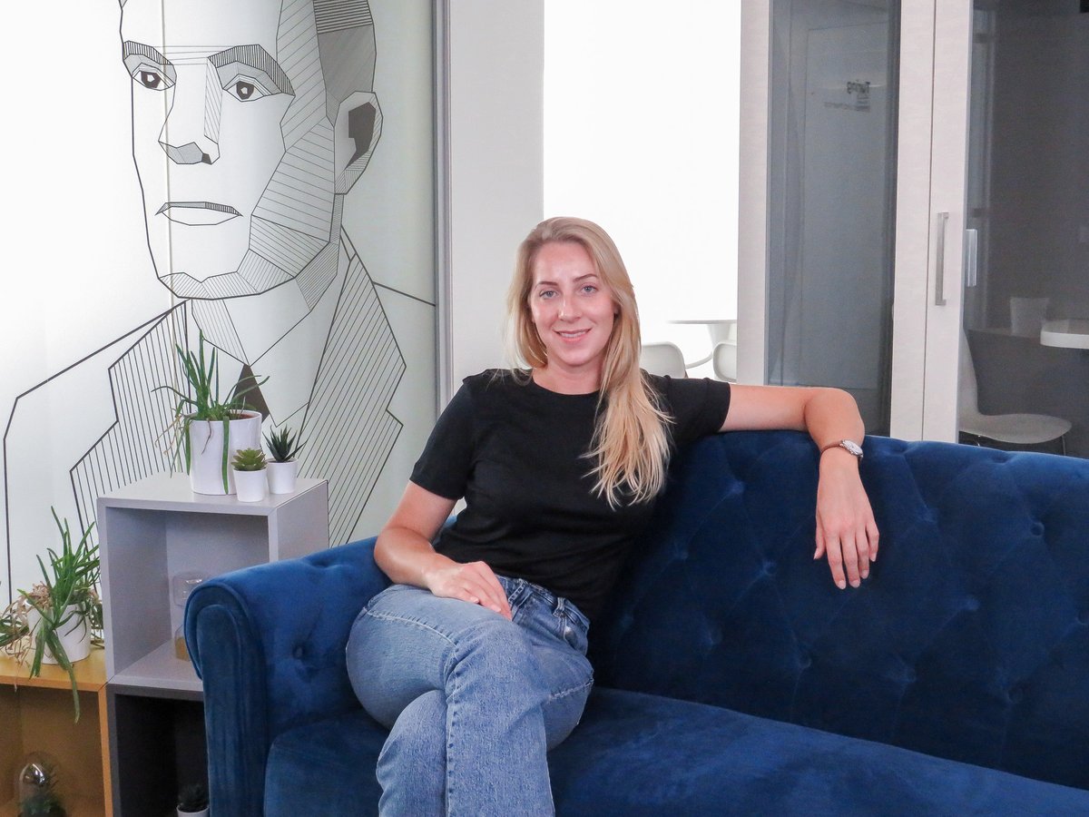 NearPartner's tweet photo. "A genuine interest and desire to help and the ability to build trust" are some important attributes to develop as a salesperson. But let's not forget that asking uncomfortable questions is part of the job.✨Meet our Head of Sales, Baukje Bouma. https://t.co/Iremix8UMq https://t.co/33KRwX7cBQ