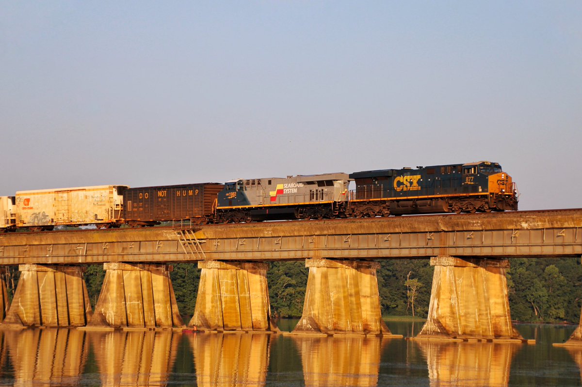 RFPProductions's tweet photo. Golden Hour...
We were lucky enough to check our 3rd of the 3 active CSX Heritage Units off the list this morning! Can't wait to see what others will be released in the coming weeks and months!
#csx
#heritageunit https://t.co/ugznaOyVZC