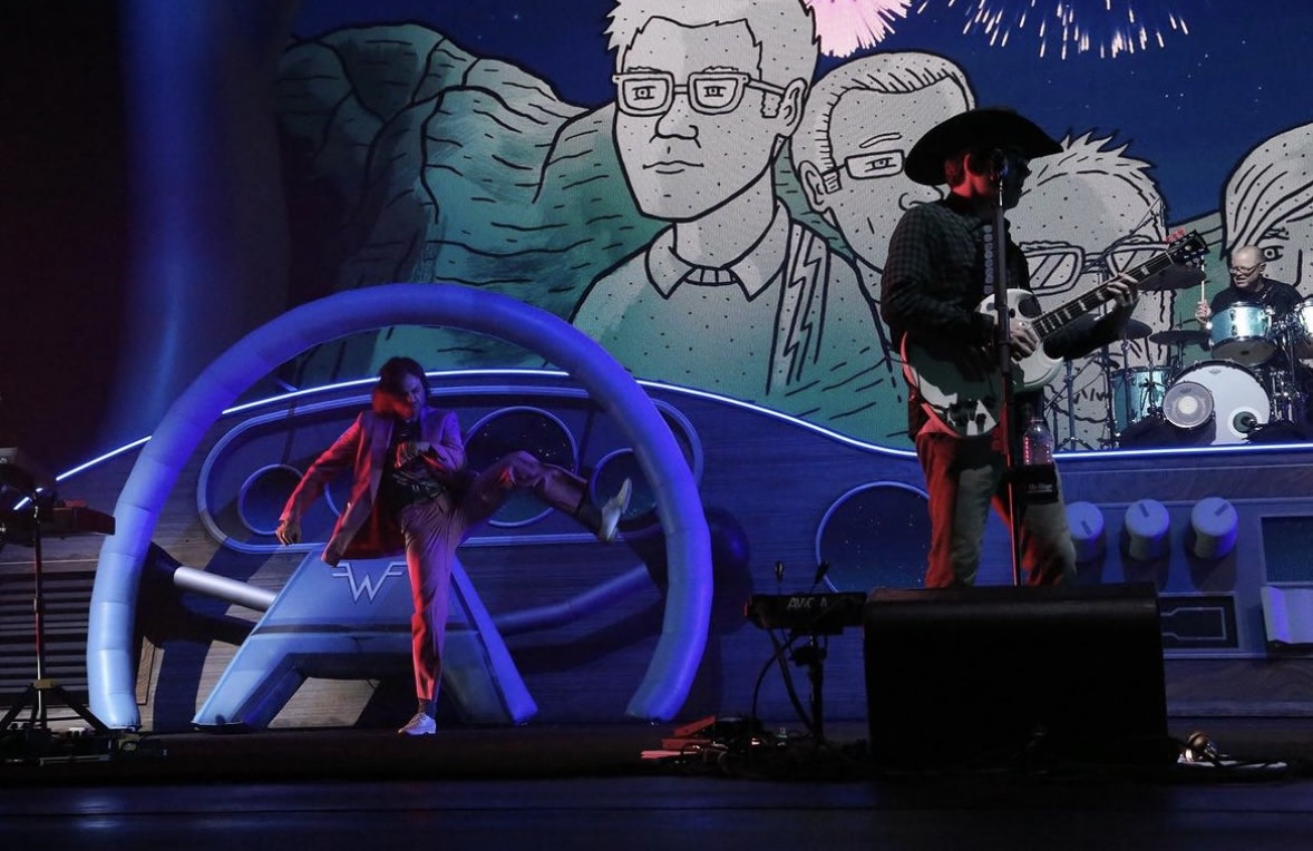 Gallagher Staging and Productions tweet media