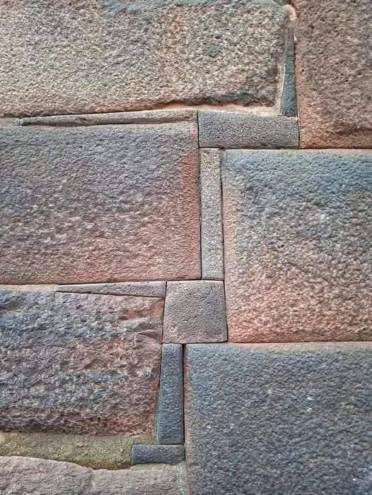 MentalsFun's tweet photo. Totally normal...
Details of stonework from Cusco, Peru / Imperial city of Incas
#OldWorldParadise #OldWorldTechnology #Tartaria #AdvancedOldWorld #TrueEarth #FlatEarth https://t.co/mHe29MXoy4