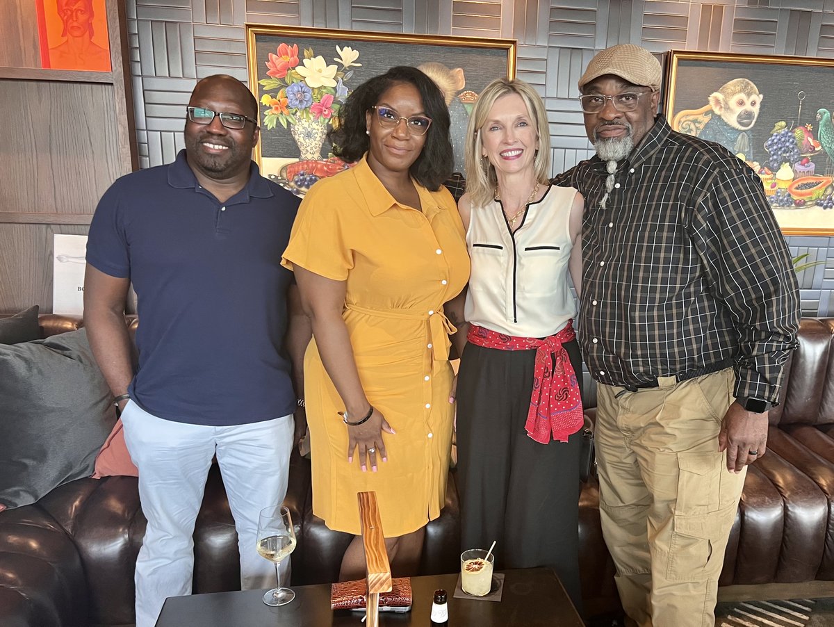 HE_Consulting's tweet image. Huntsville-based team members enjoyed a lovely evening at Baker &amp;amp; Able’s scenic rooftop spot downtown.

Thank you to Angela Roth for organizing another great team social!

#greatplacetowork #huntsvillealabama #sdvosb #gohigher