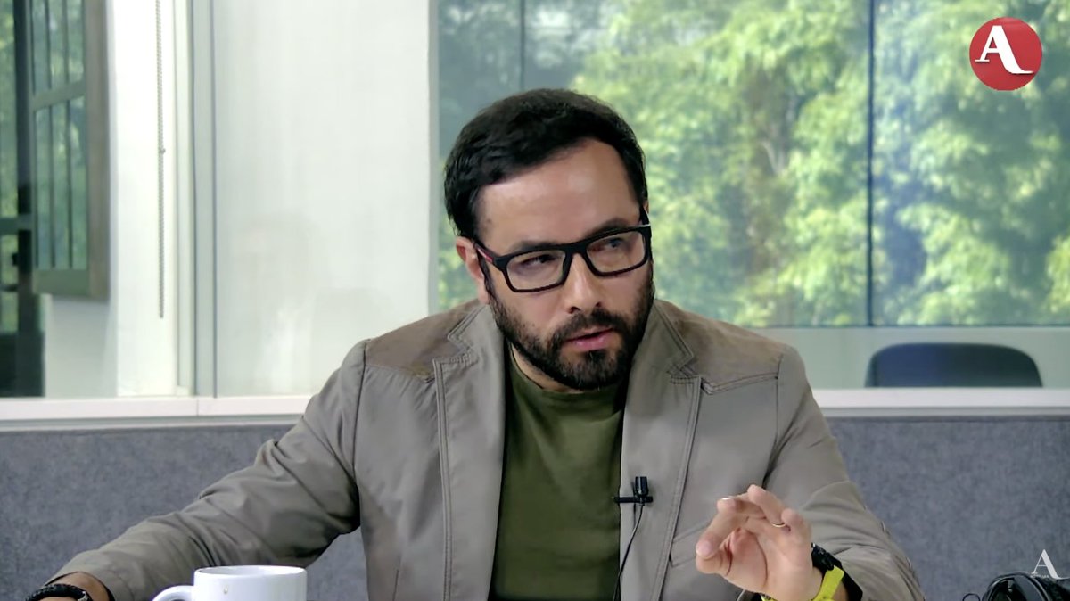 #AristeguiEnVivo | Están en el estudio Víctor Hugo Romo (<a href="/vromog/">Victor Romo</a>), exalcalde de la Miguel Hidalgo, y el abogado Gustavo García (<a href="/GustavoGarciaMH/">Gustavo García Arias</a>)

🔴 'Xóchitl Gálvez dio permisos a desarrolladoras que contrataron a sus empresas': Romo
 ➡️  bit.ly/44RmTdN