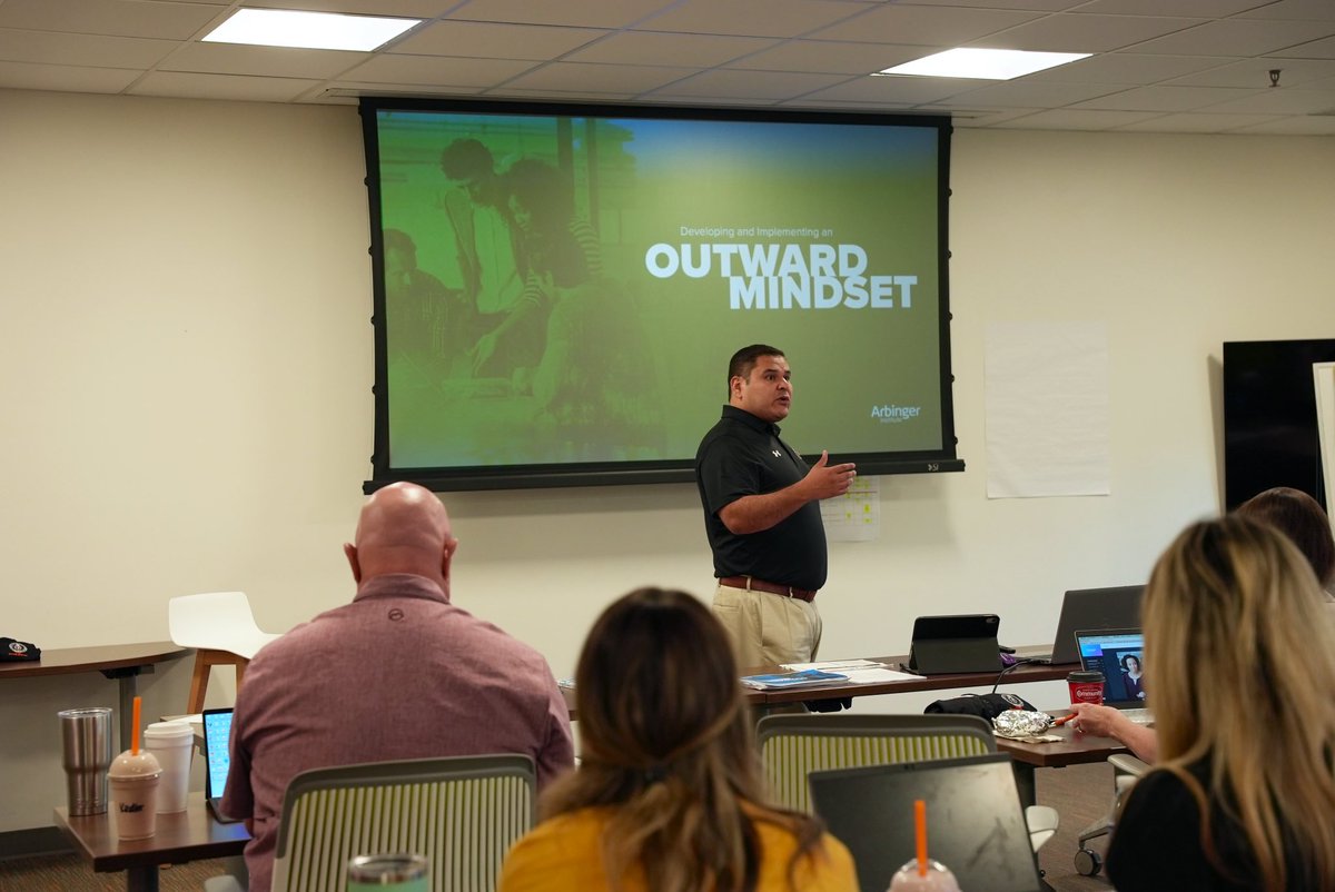 Dr. Elmer Avellaneda tweet media