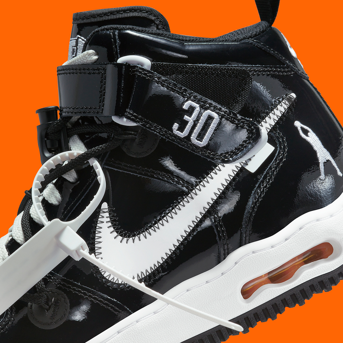 SneakerNews's tweet photo. OFFICIAL IMAGES: Off-White x Nike Air Force 1 Mid "Sheed" 🏀 https://t.co/udbZVBE7Pz