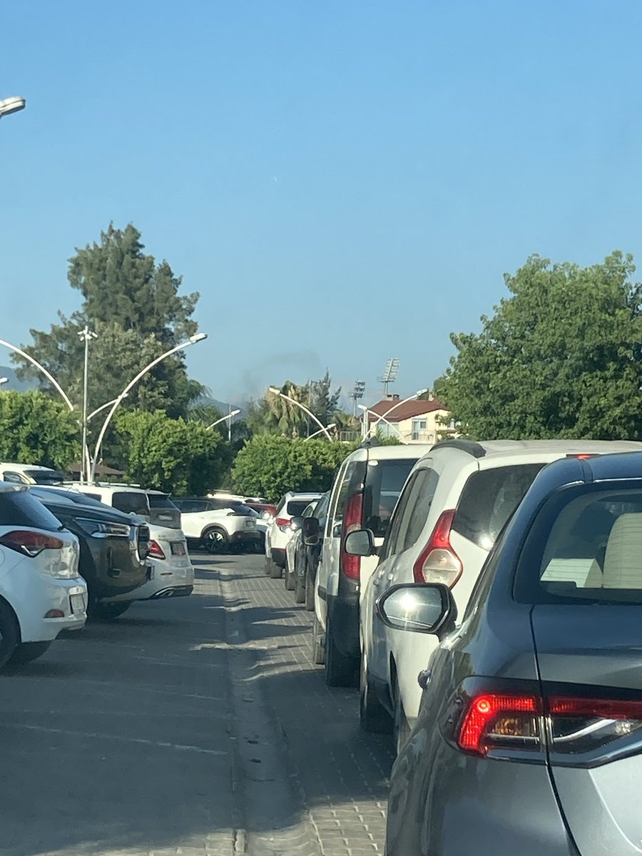 Lütfen artık Fethiye de ki otopark çıkışına bir gişe daha ekleyin 30 dk sıra bekliyoruz her akşam üzeri 
<a href="/osmangurun/">Osman Gürün</a> 
<a href="/muglabsb/">Muğla Büyükşehir Belediyesi</a>