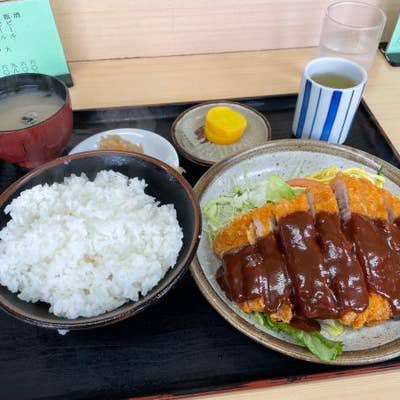 XBelief's tweet photo. @bozu_108 とら吉のとんかつ定食 https://t.co/JtwqnK6Ps1