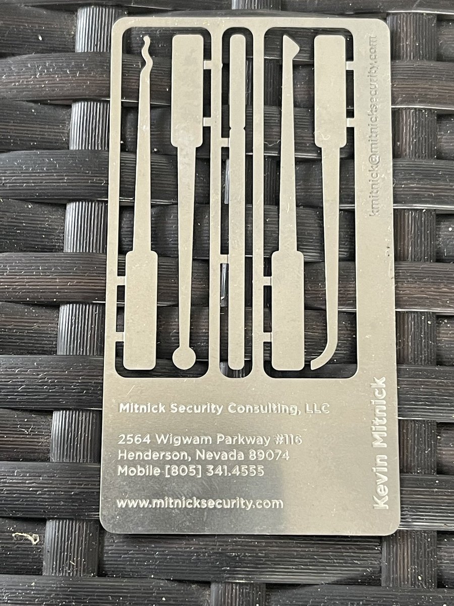 n00bznet's tweet photo. Best business card ever. https://t.co/mY7HlOMcxV