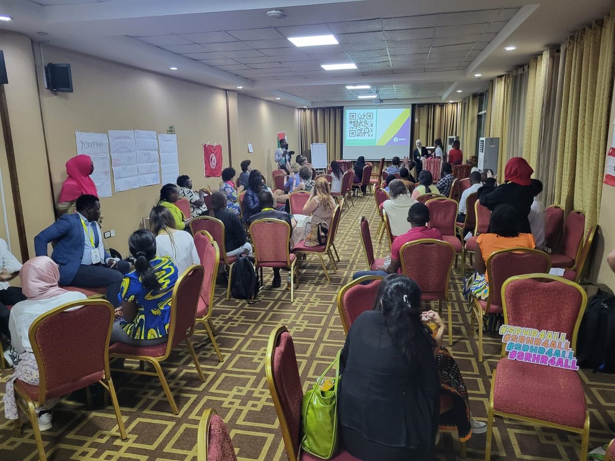 OxfamQuebec's tweet photo. Retour sur le side-event #WD2023 

Une cinquantaine de personnes se sont jointes à nous pour connaître les réalités et les actions des jeunes en matière de #SDSR

Les échanges étaient riches et les questions nombreuses ! Écoutons les jeunes sur les enjeux liés à la santé sexuelle https://t.co/Elj8pJ9TE2