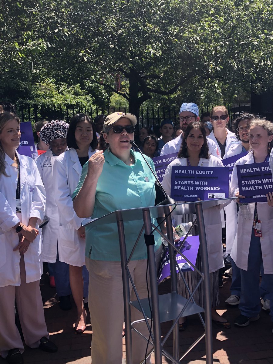 LizBreadon's tweet photo. Glad to join physicians advocating for themselves and their patients at Boston Medical Center today - huge turnout and energy! 

A fair wage for medical providers is essential to top notch healthcare in a diverse city that prides itself on its meds and eds. 🩺🥖🌹 https://t.co/AZCdlHRJIP