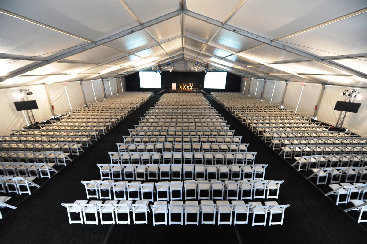 EventQuip's tweet photo. Tents that command attention.
.
#1day1event1chance #tents #structures #eventquip #philly #phillyevents #commencment #corporateevents #stage #clearspan https://t.co/wnWbqDvl9q