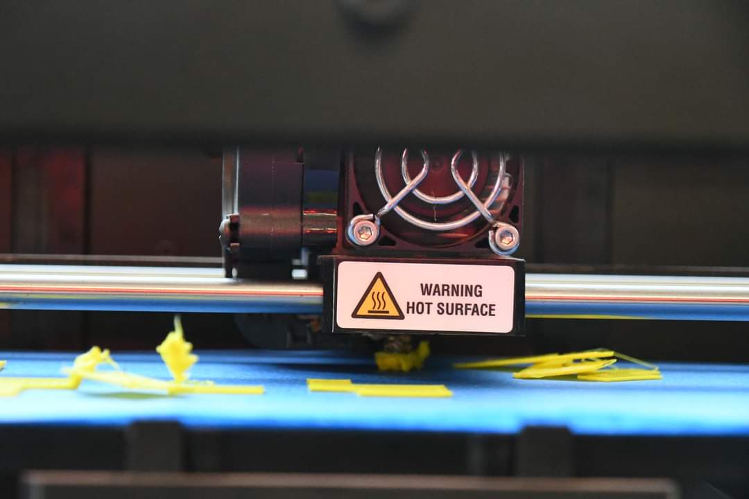 liftcentralil's tweet photo. 📸☀️Summer Camp Snaps☀️ 📸

Pictured are students from the "The 3D World: 3D Modeling &amp; Printing" camp.

In this camp, Middle School students from around the region have been able to use 3-D AutoCAD software to create 3-D objects and they have also learned how to use 3-D printers https://t.co/KMxwQHpeL0