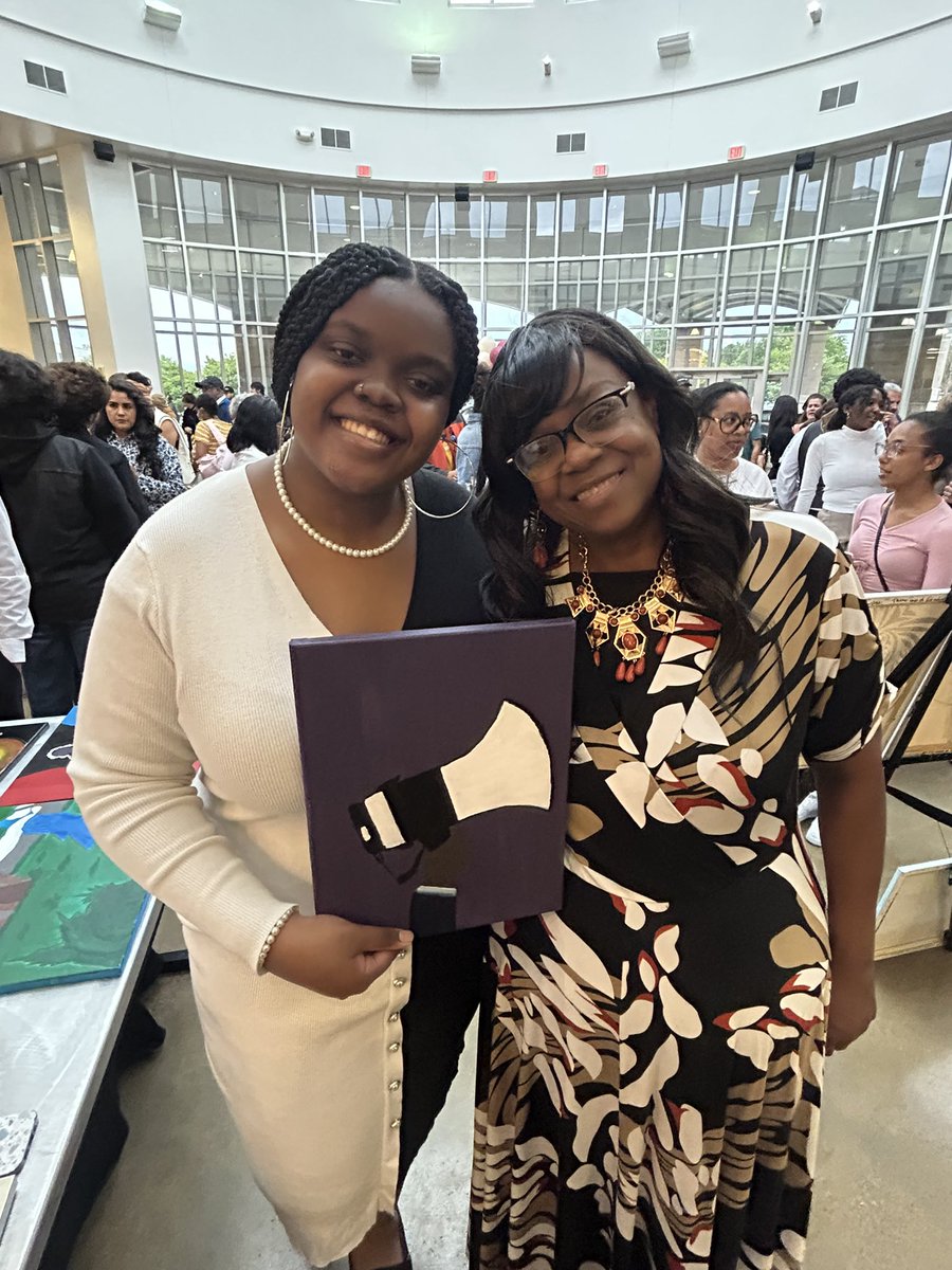 AllenMathROCKS's tweet image. Celebrating Elisha Joyce Allen’s “Sweet Sixteen” Birthday for the rest of July 2023.  We love “Pucca.” #FutureDST ΔΣΘ❤️🐘 #TrunksUp ΔΣΘ❤️🐘Elisha Allen