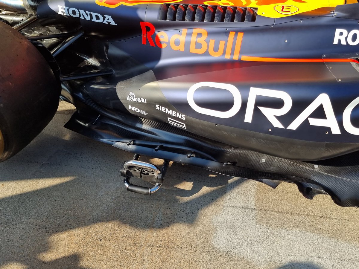 AlbertFabrega's tweet photo. Más fotos de las novedades en pontones del Red Bull. No hay canal

More pictures of new Red Bull sidpods. No water slide.
#f1 https://t.co/1Ie36Db4FT