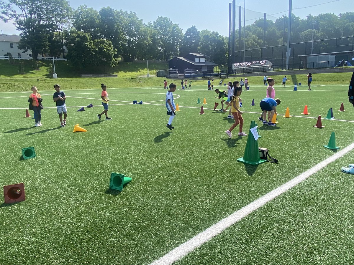 yevyvienna's tweet photo. Fostering our @HarrietTubmanES ELO SEL learning through teamwork, perseverance and field day games this morning! @HarrietTubmanAP @MCPSTitleI https://t.co/faEMIHXNtW