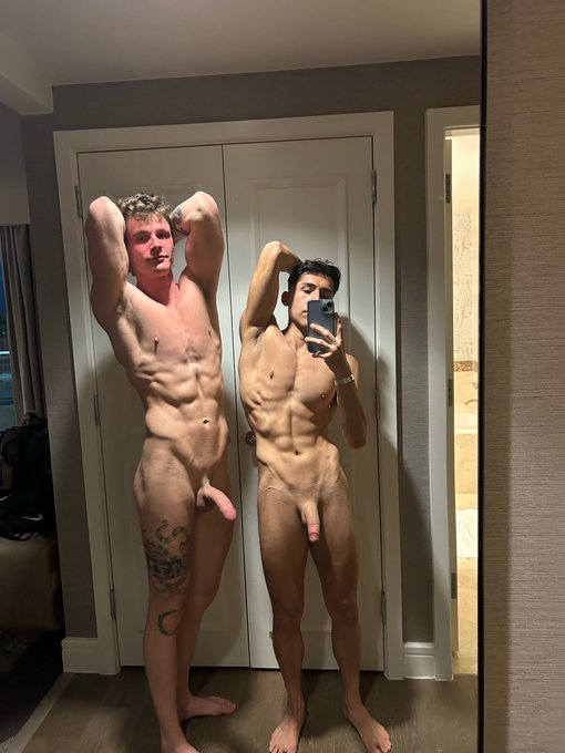 Frick and frack 💪🏼🍆 https://t.co/lapz2JkI24