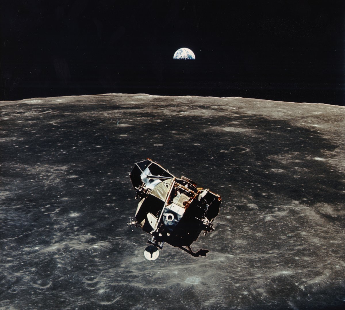 NASAAmes's tweet photo. It was the summer of '69 🎵 

Apollo 11 landed on the Moon #OTD in 1969. We celebrate their giant leap this #InternationalMoonDay! https://t.co/oMmauldvxI