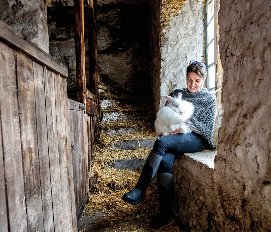 The_Dalesman's tweet photo. Hare raising tale from the Dale. 📷
Yorkshire’s only commercial producer of #angora #wool chats with Mick Smith.
To order your August issue, simply follow the link below. 📷
https://t.co/3cC39GSh9M
#angora #angorarabbit #rabbitwool #wool #angorawool https://t.co/N0lvQqVim2