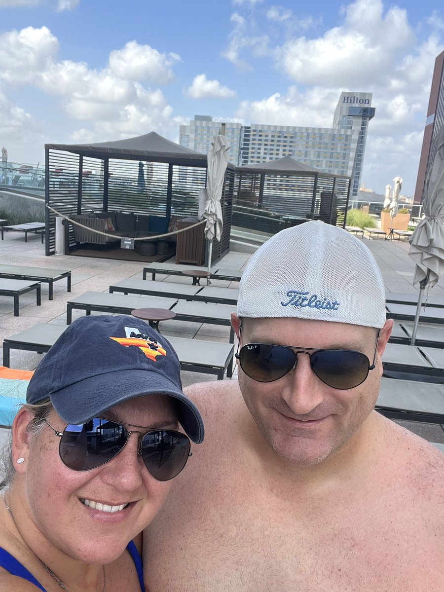 Staycation at Houston Marriott Marquis with the fam <a href="/exleyexpress/">Exley</a> #jeesummerbingo23