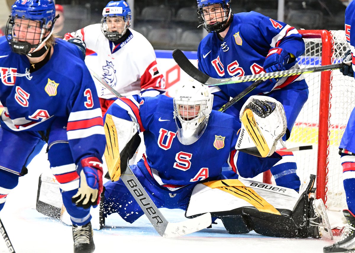 #HlinkaGretzkyCup camp begins tomorrow <a href="/USAHockeyArena/">USA Hockey Arena</a>! 🇺🇸 

Team USA will kick off the tournament vs. Czechia on July 31.

Full practice &amp; game schedule → bit.ly/3QaIslH