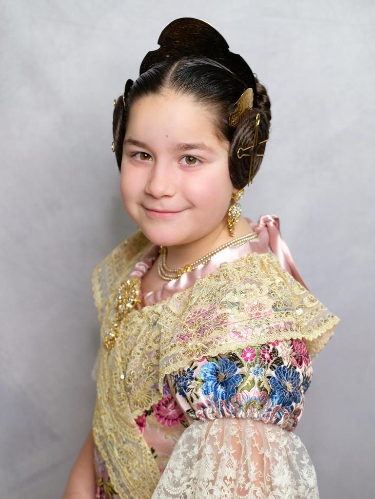 Esta noche estaremos en el escenario Sur de los Jardines del Palau de la Música a las 22 horas para animar a VEGA Mª MARZO DE ZÁRATE en la #preseleccions24