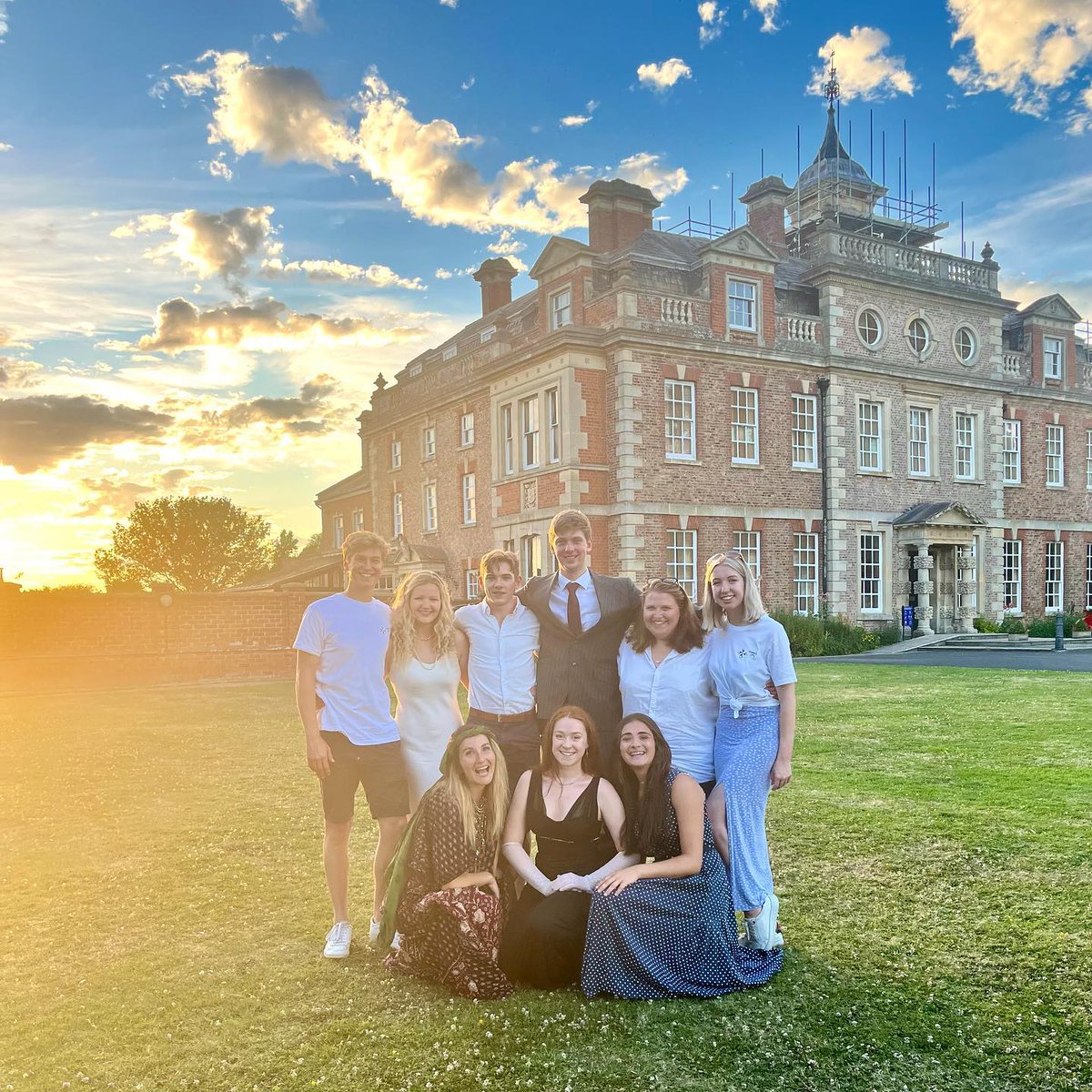 On Sunday 6th August, two plays will be performed on the front lawn of Nature in Art by Tethered Wits, the premier open -air theatre company in the Cotswolds.

2:30pm Doctor Dolittle
5:30pm The Great Gatsby

Tickets available from everymantheatre.org.uk/shows 

<a href="/TetheredWits/">Tethered Wits Theatre</a>