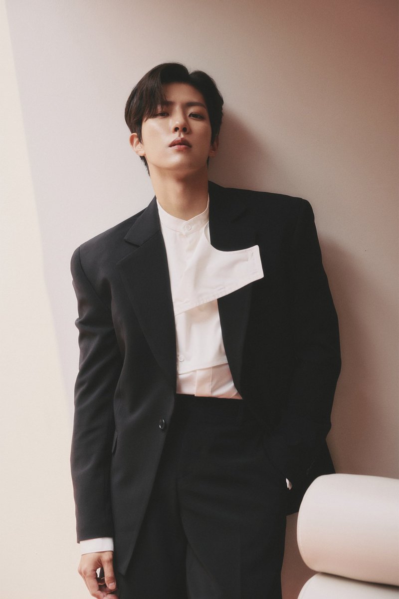 sungyeol_global's tweet photo. INFINITE 7th Mini Album [13egin]
Concept Photo #4 
　
2023.07.31 6PM (KST)
　
#인피니트 #INFINITE #Comeback
#7th_Mini_Album #Begin
#New_Emotions https://t.co/Y7TVxVIs74