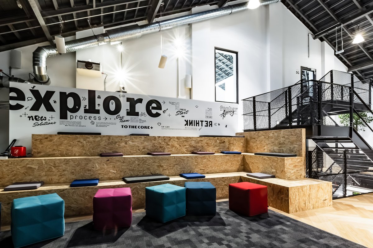 Digitaler Pixeltanz im alten Kesselhaus: Das neue Büro für die Foobar Agency in München:

officeinspiration.com/offices/foobar…

#officeinspiration #circleofexperts #newwork #newoffice #neuesarbeiten