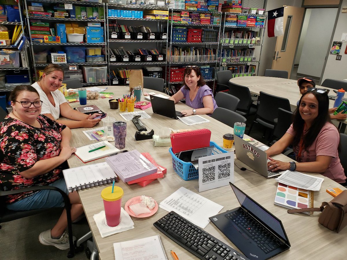 First math/science super planning with our newbies! <a href="/MrsKapadia124/">Amy Kapadia</a> <a href="/JayeHedgecock/">jaye hedgecock</a> @MrsPreston_IC <a href="/exleyexpress/">Exley</a> #jeesummerbingo23