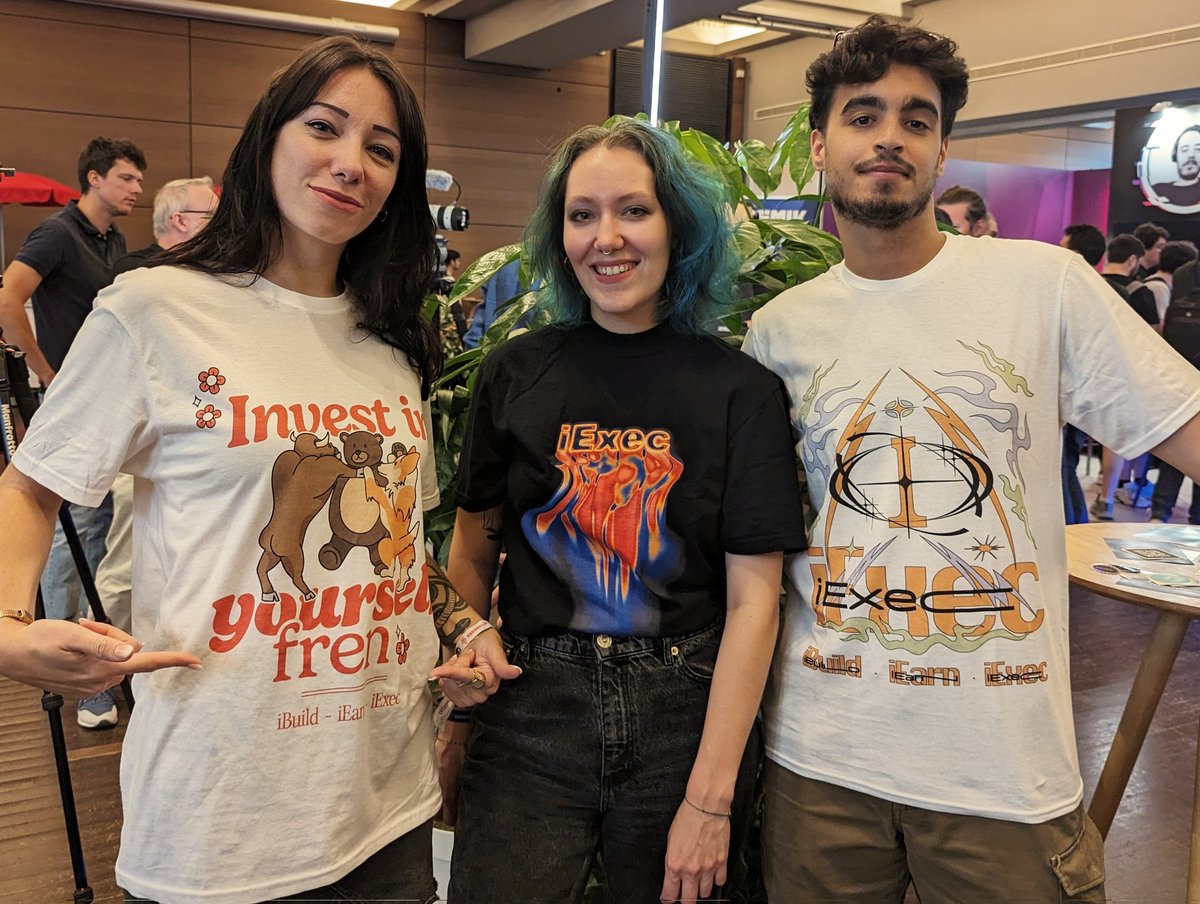 CloDmr's tweet photo. @iEx_ec prototypes for a street wear collection (:
What started out as a lil fun design experiment during #EthCC turned out to be a big success... 👀 https://t.co/yzkAtU3MJn