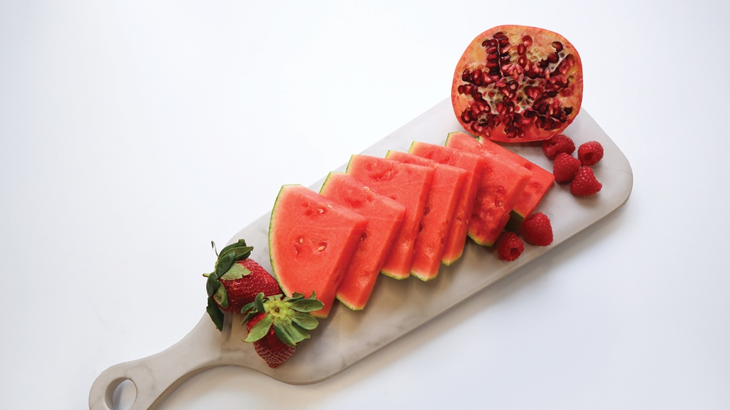 boosterjuice's tweet photo. 🍉😱 IT'S A NEW WATERMELON SMOOTHIE 😱🍉

Watermelon Wave is here to #RipUp the summer with its tasty blend of watermelon, strawberries, raspberries, pomegranate, and vanilla frozen yogurt! Hop on this WAVE, its #TooGood to pass up. 🍉😍

#WatermelonWave #CatchAWave https://t.co/pkoQIr07v9